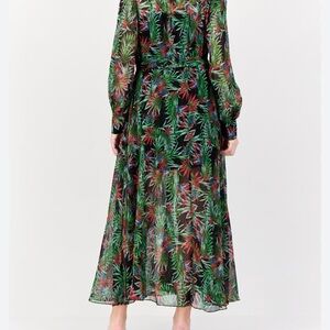 NWT Bandolino Multicolor Leaf Print Maxi Dress
